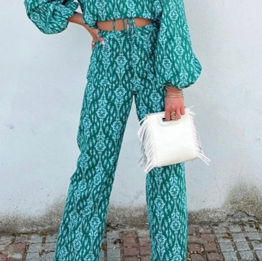 Zara 100% Cotton Batik Wide Leg Pants Size M